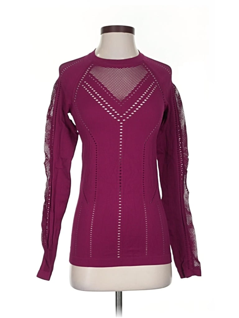 Pre-owned Athleta Long Sleeve T-shirt In Burgundy
