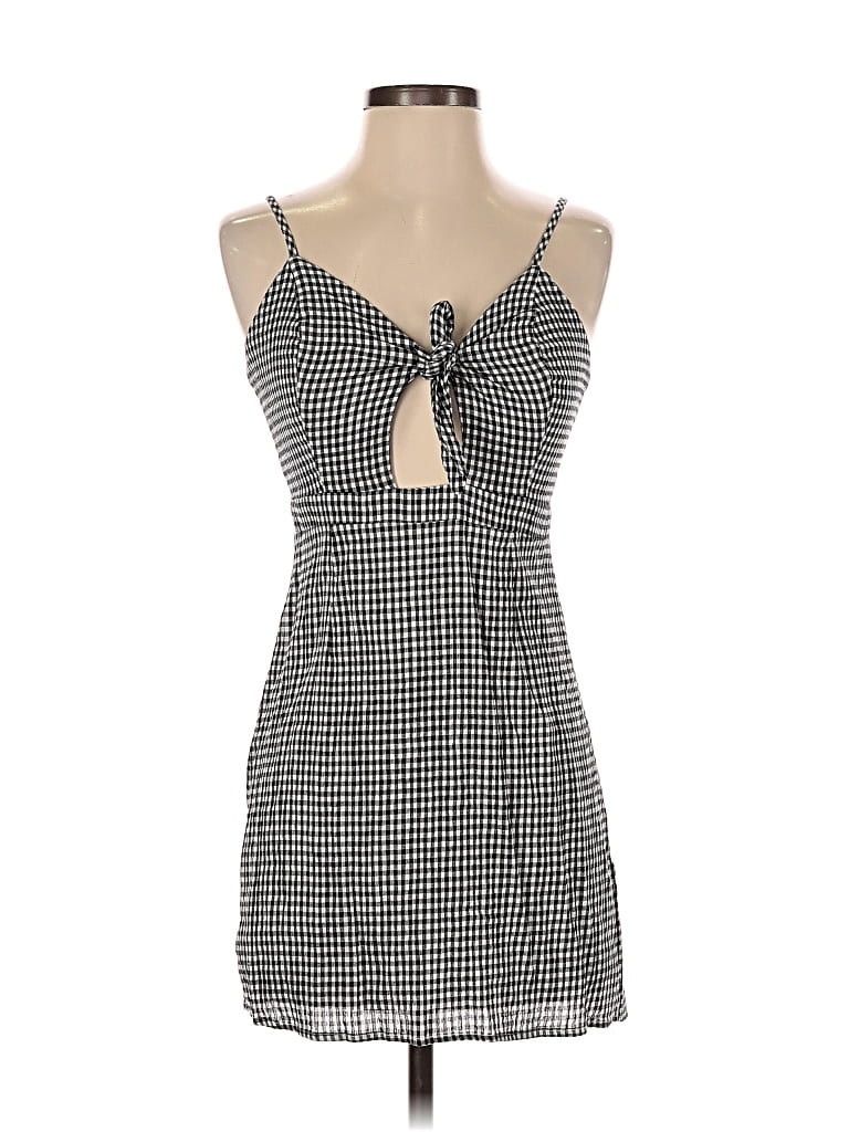 Pre-owned Honey Punch Casual Dress In Black