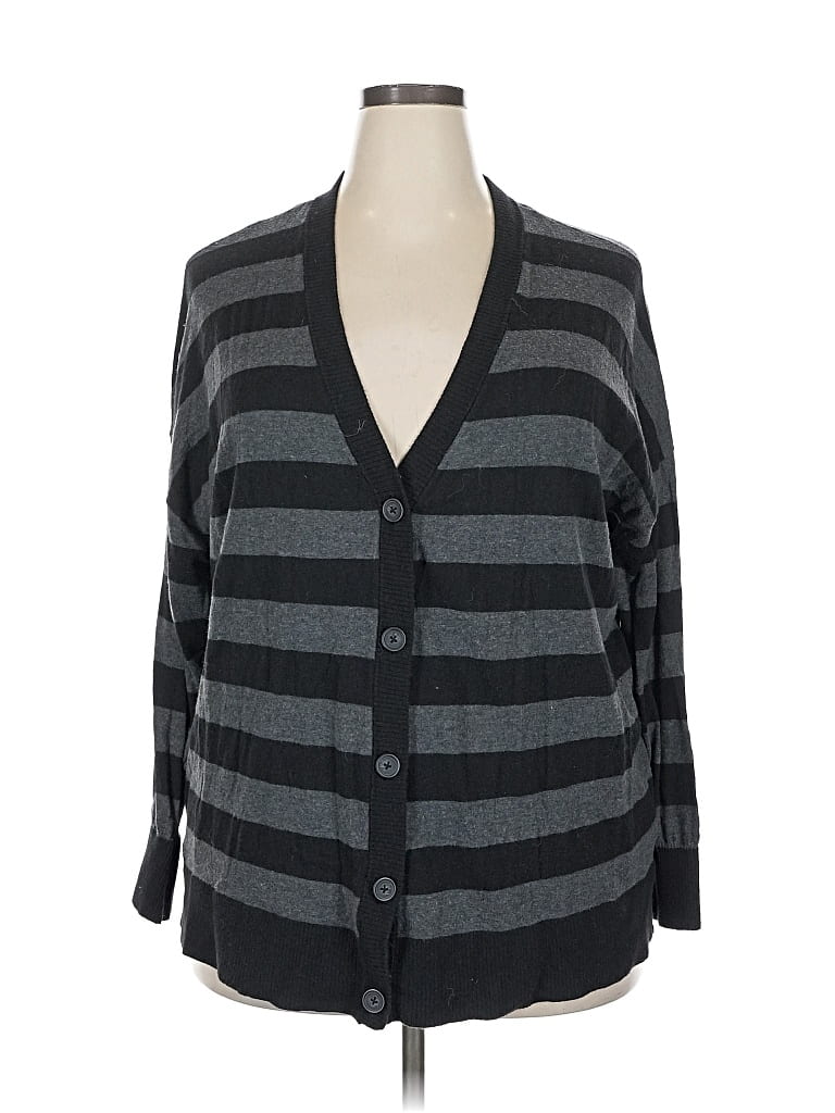 Pre-owned Torrid Cardigan Sweater In Gray