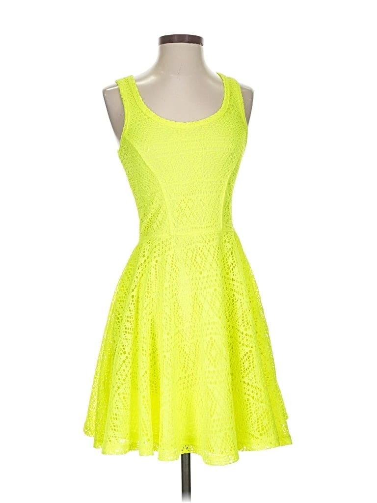 Pre-owned Express Cocktail Dress In Yellow