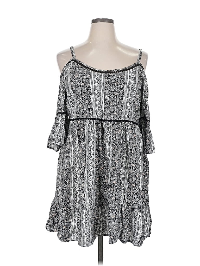 Pre-owned Torrid Casual Dress In Gray