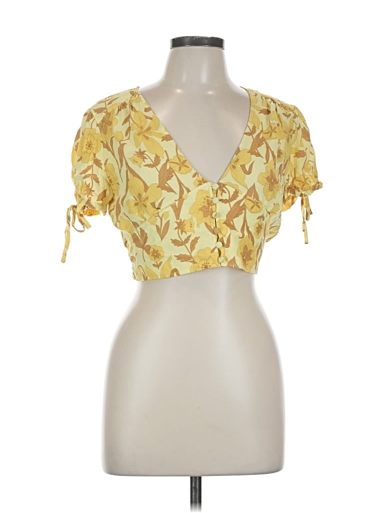 Pre-owned Urban Outfitters Short Sleeve Blouse In Yellow