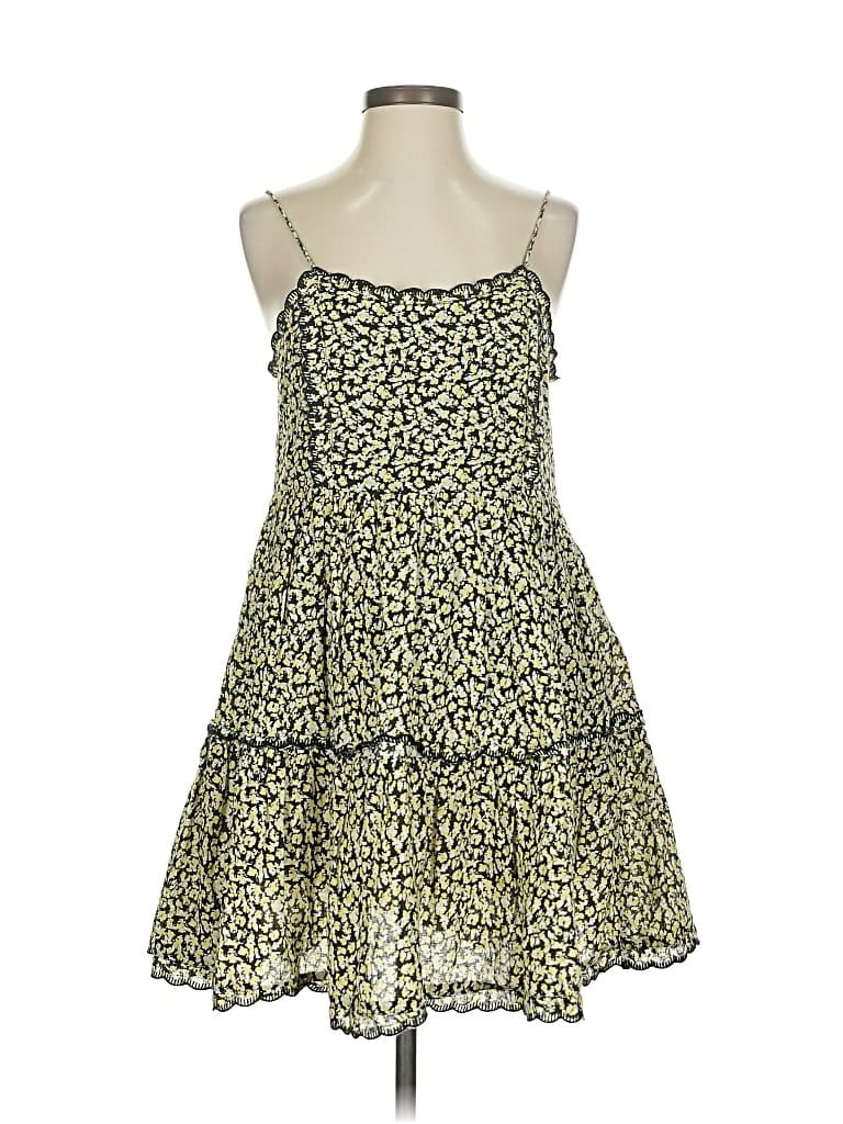 Pre-owned Urban Outfitters Casual Dress In Green