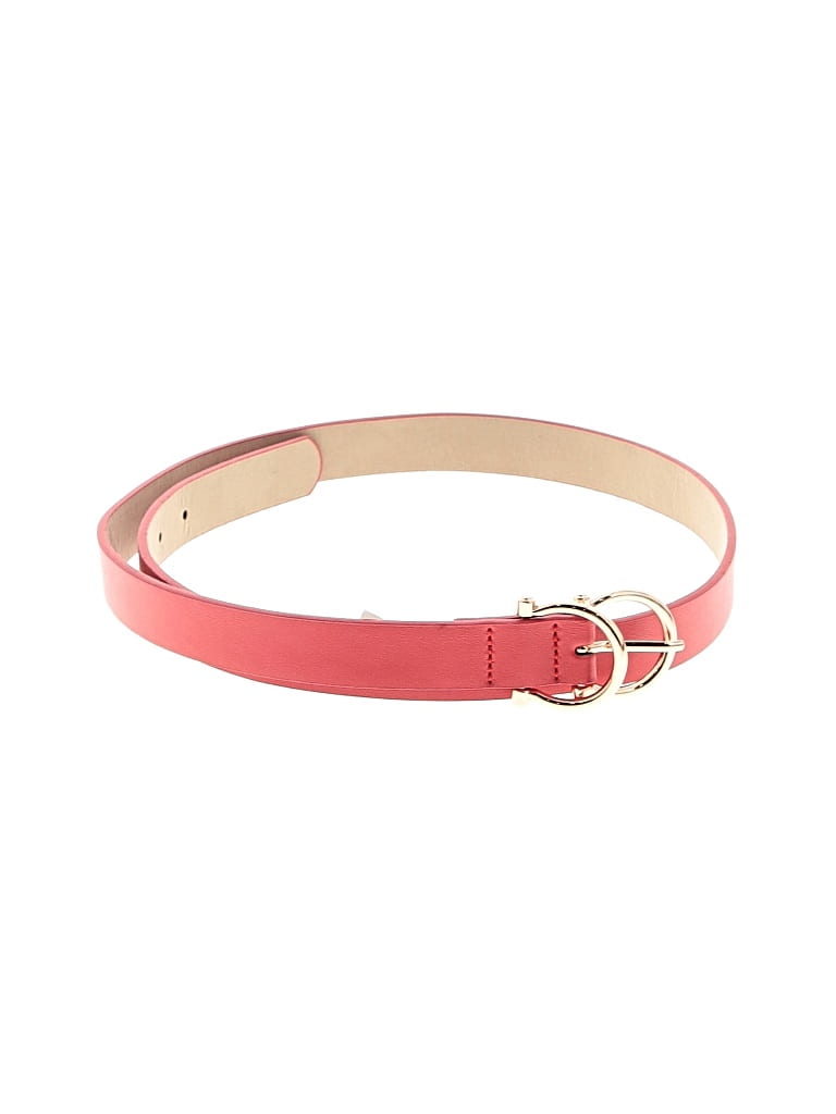Pre-owned Vince Camuto Belt In Red
