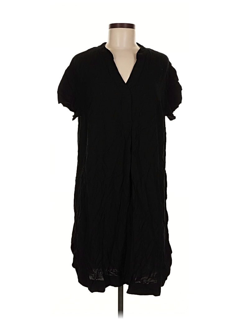 Pre-owned H&m Casual Dress In Black