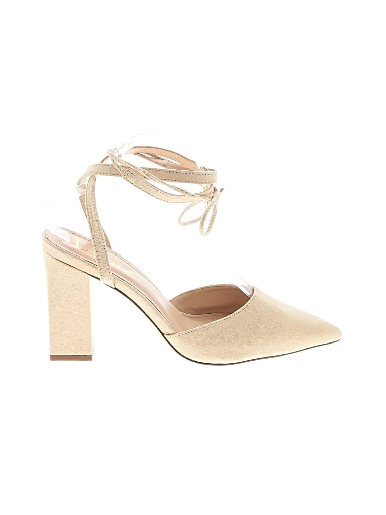 Pre-owned Lulus Sandals In White