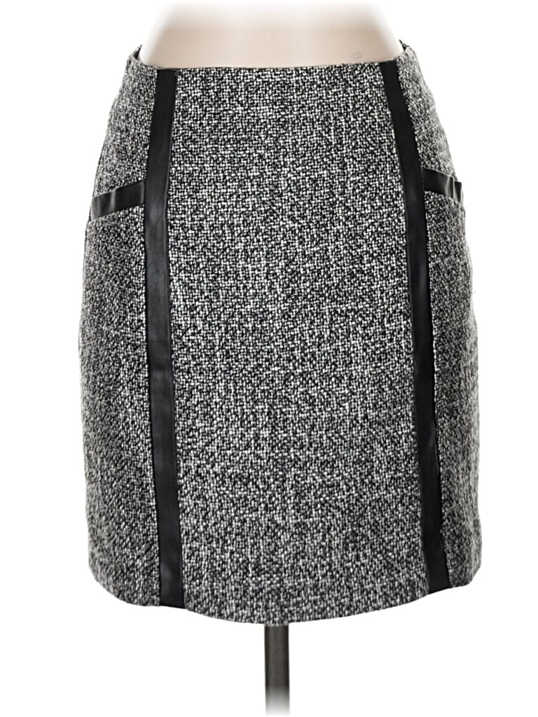Pre-owned Banana Republic Casual Skirt In Gray