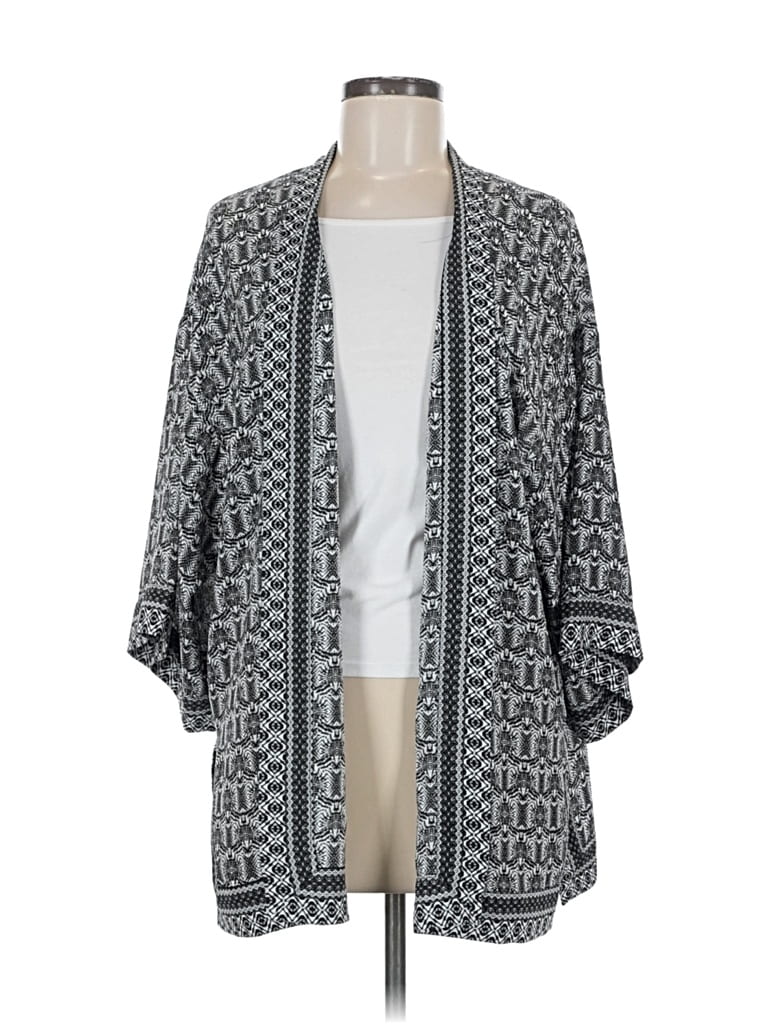 Pre-owned Max Studio Kimono In Gray