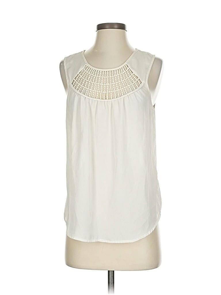 Pre-owned Eyeshadow Sleeveless Blouse In White