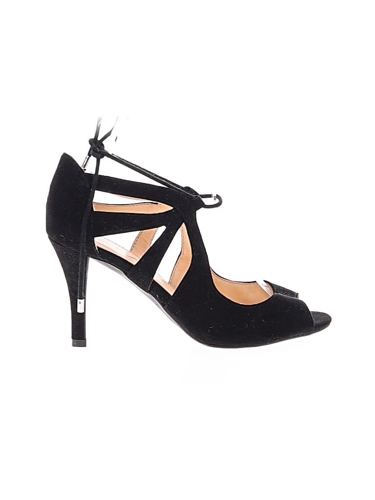 Pre-owned Unisa Heels In Black