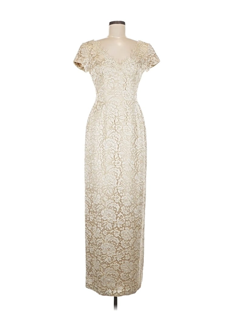 Pre-owned Carmen Marc Valvo Cocktail Dress In White