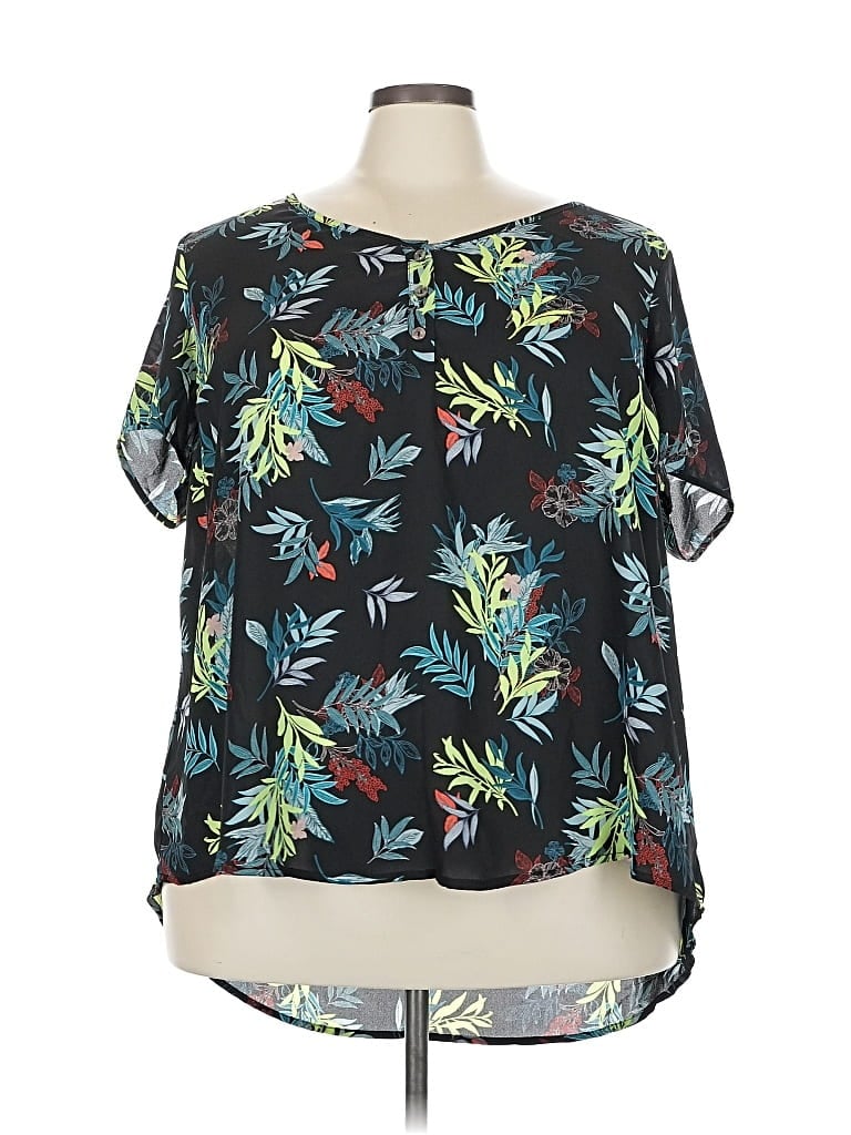 Pre-owned Torrid Short Sleeve Blouse In Black