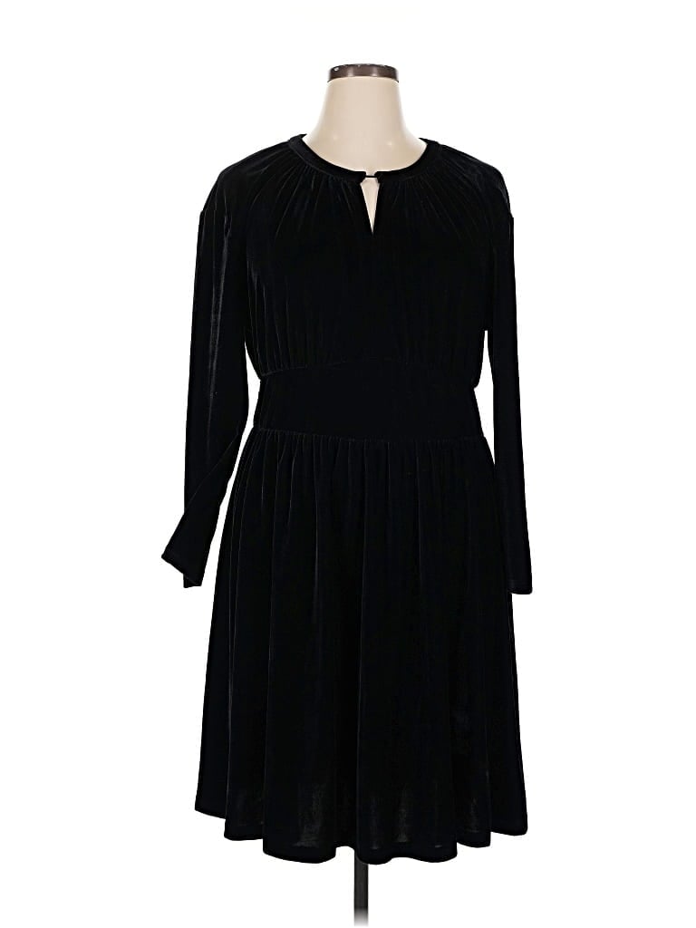 Pre-owned Terra & Sky Casual Dress In Black