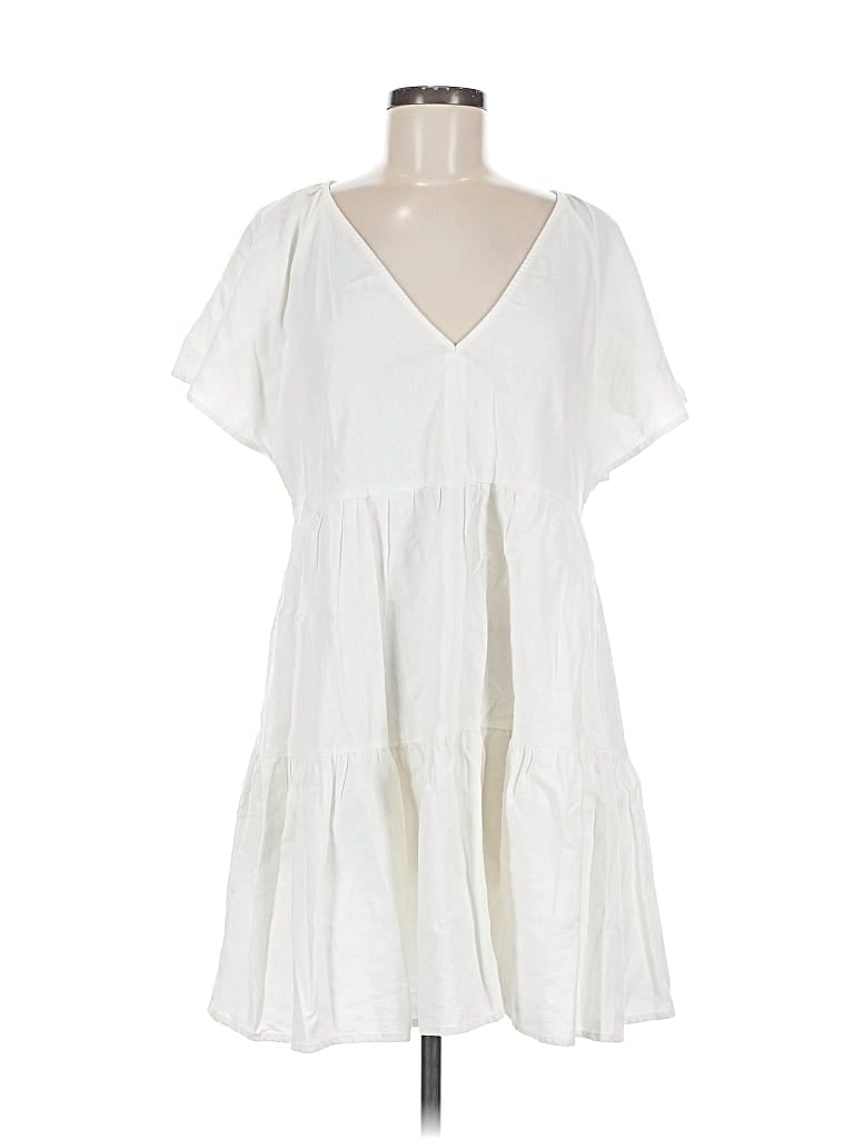 Pre-owned Universal Thread Casual Dress In White
