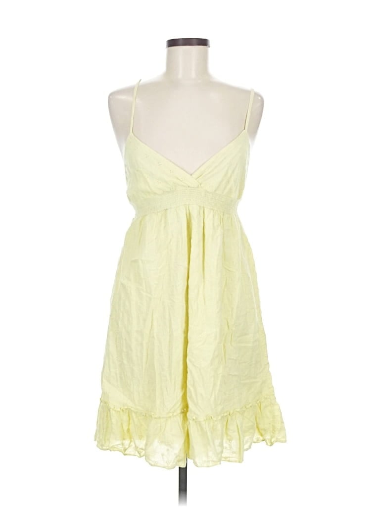 Pre-owned Derek Heart Casual Dress In Yellow