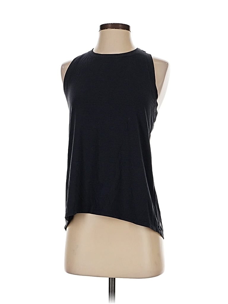 Pre-owned Athleta Sleeveless T-shirt In Black