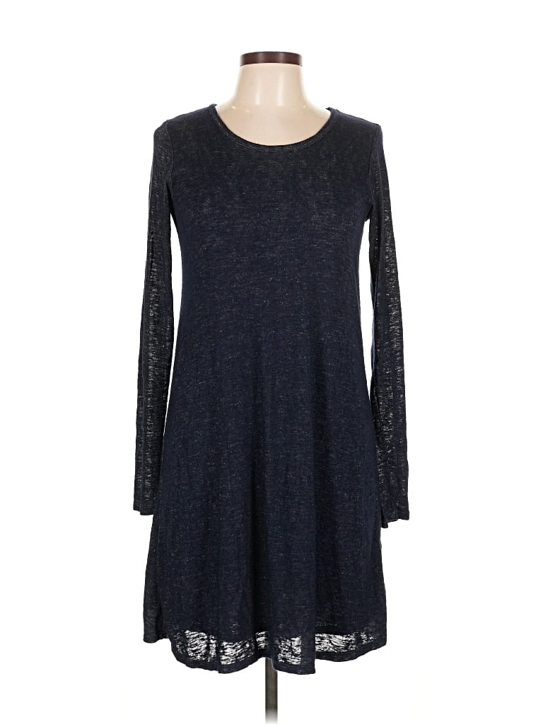Pre-owned Velvet By Graham & Spencer Casual Dress In Gray