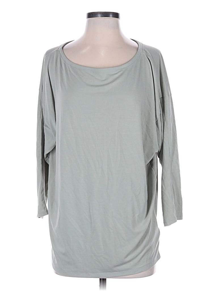Pre-owned Athleta 3/4 Sleeve T-shirt In Gray