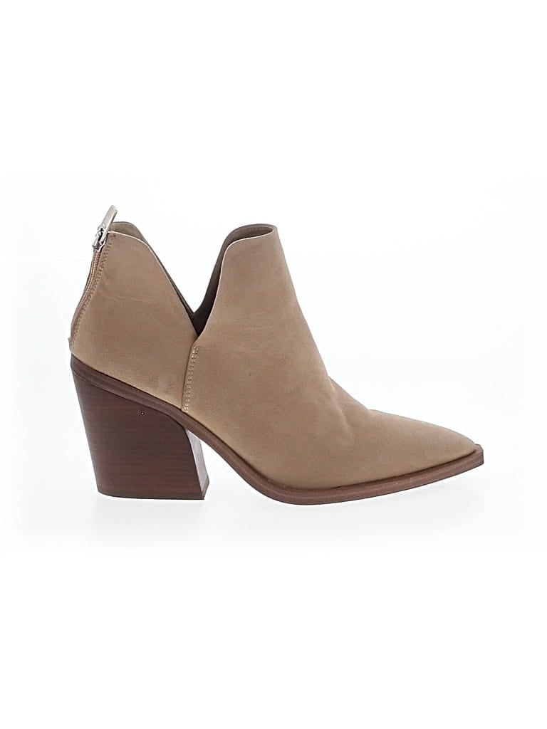 Pre-owned Vince Camuto Ankle Boots In Brown