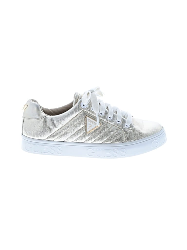 Pre-owned Guess Sneakers In Silver
