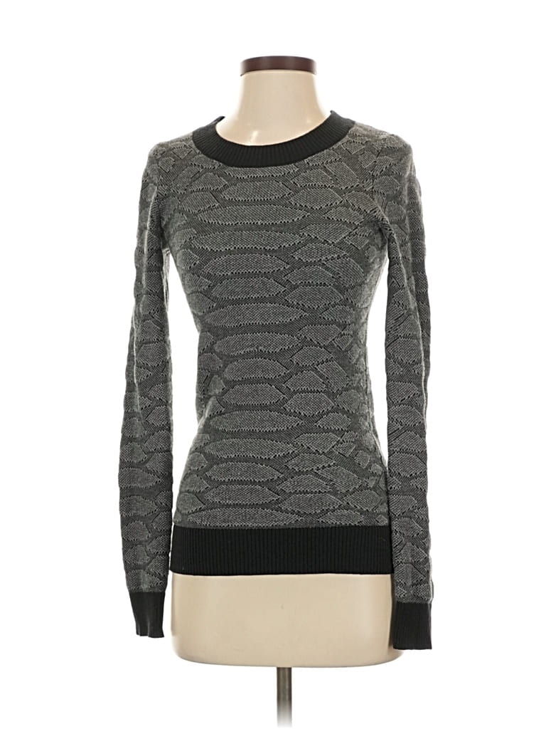 Pre-owned Express Long Sleeve T-shirt In Gray