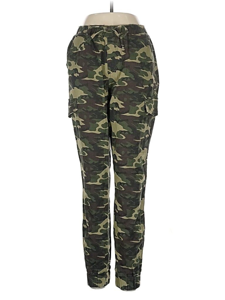 Pre-owned Almost Famous Cargo Pants In Green