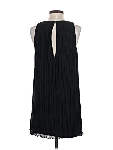 Willow & Clay Casual Dress (view 2)