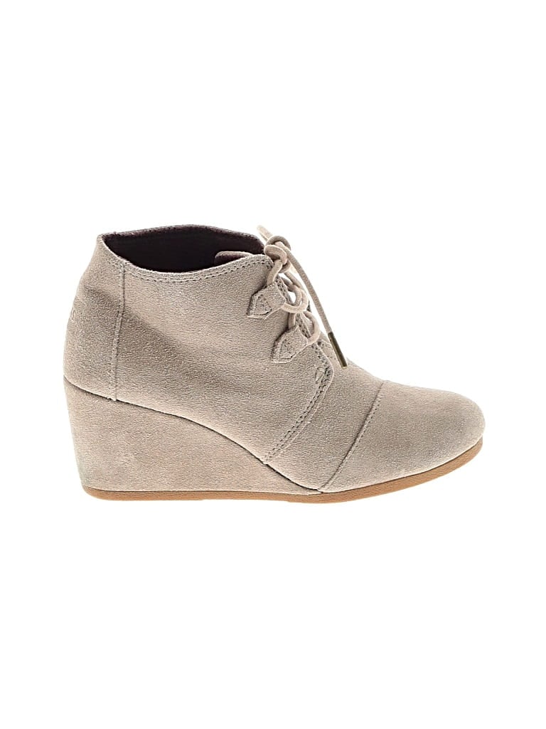 Pre-owned Toms Wedges In Brown