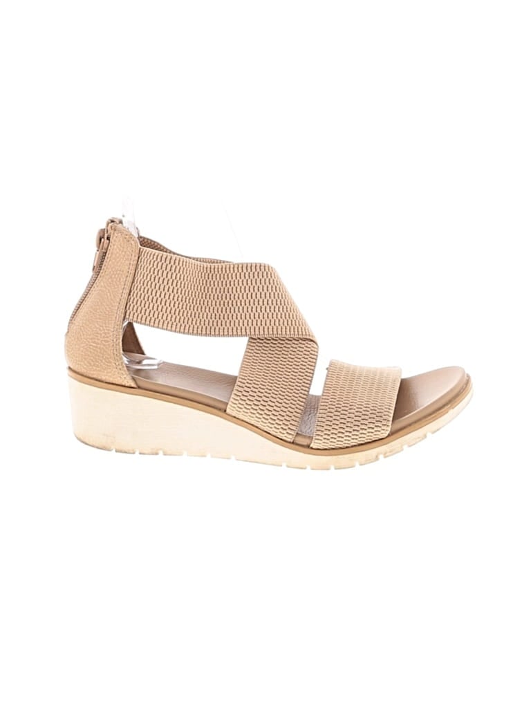 Pre-owned Mia Wedges In Brown