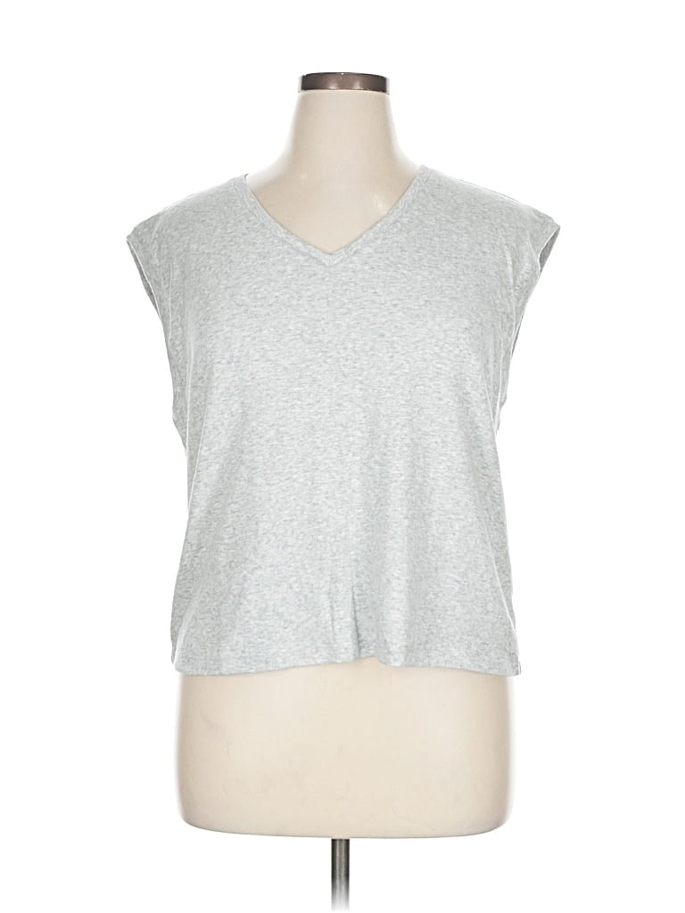 Pre-owned Essentials Sleeveless T-shirt In Silver