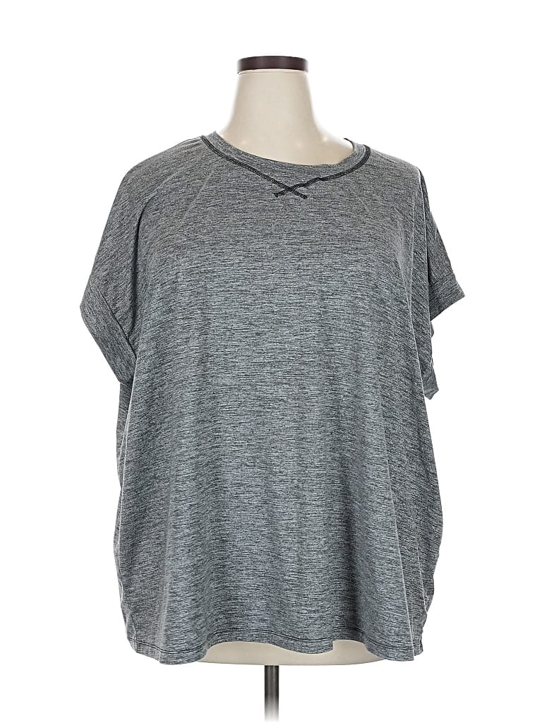 Pre-owned Livi Short Sleeve T-shirt In Gray