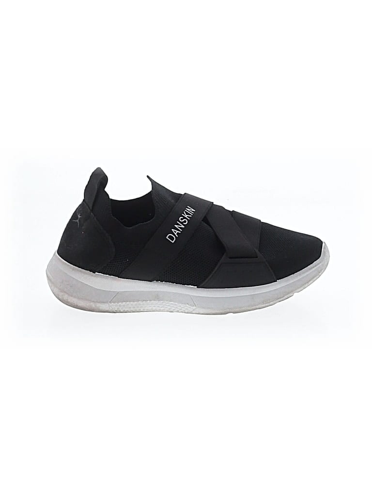 Pre-owned Danskin Sneakers In Black