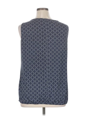 Roz & Ali Sleeveless T-Shirt (view 2)