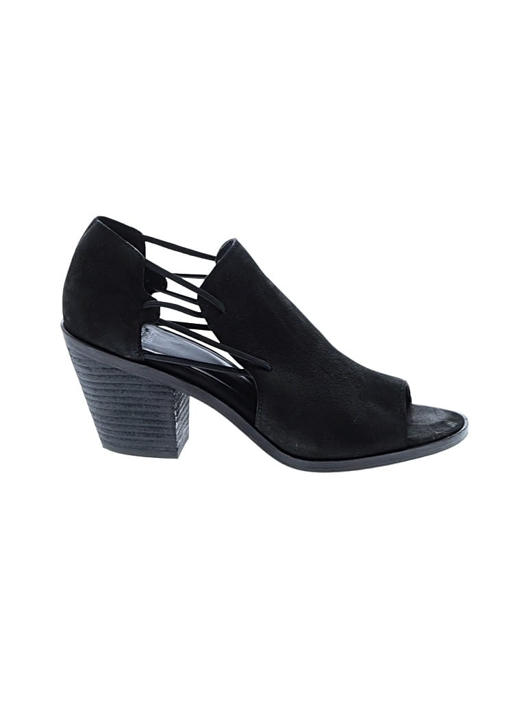 Pre-owned Eileen Fisher Heels In Black