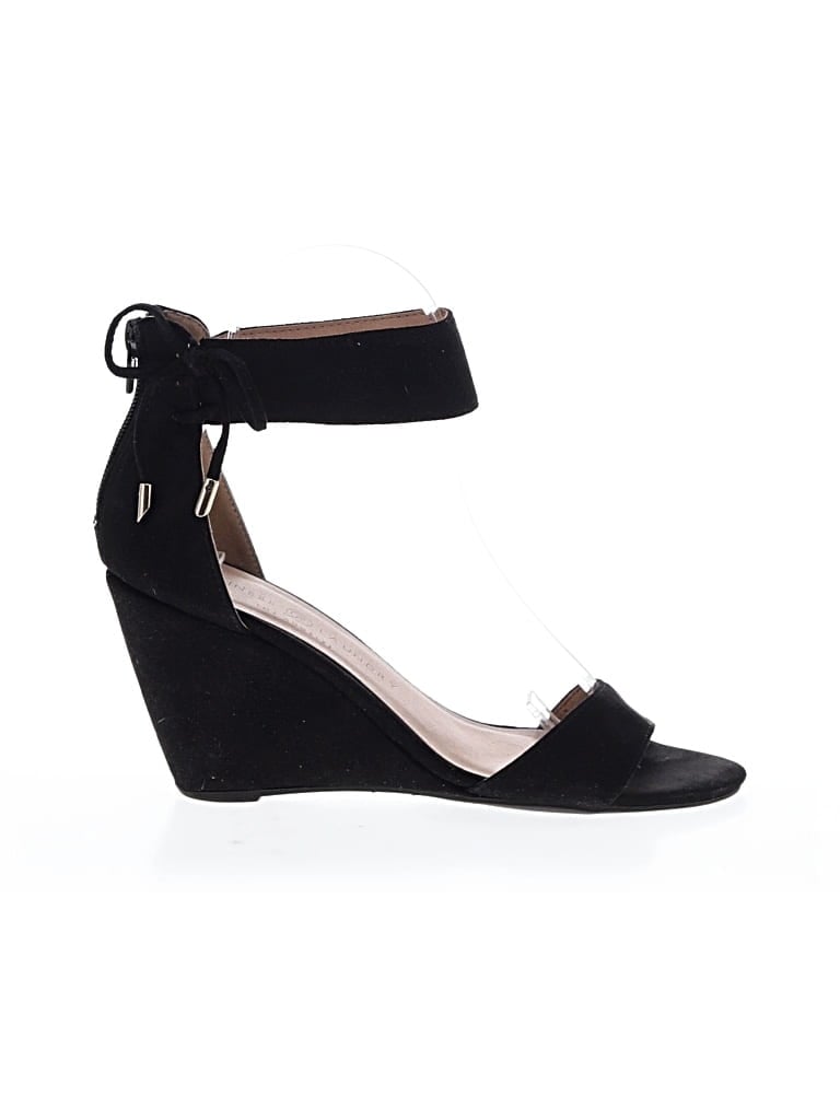 Pre-owned Chinese Laundry Wedges In Black