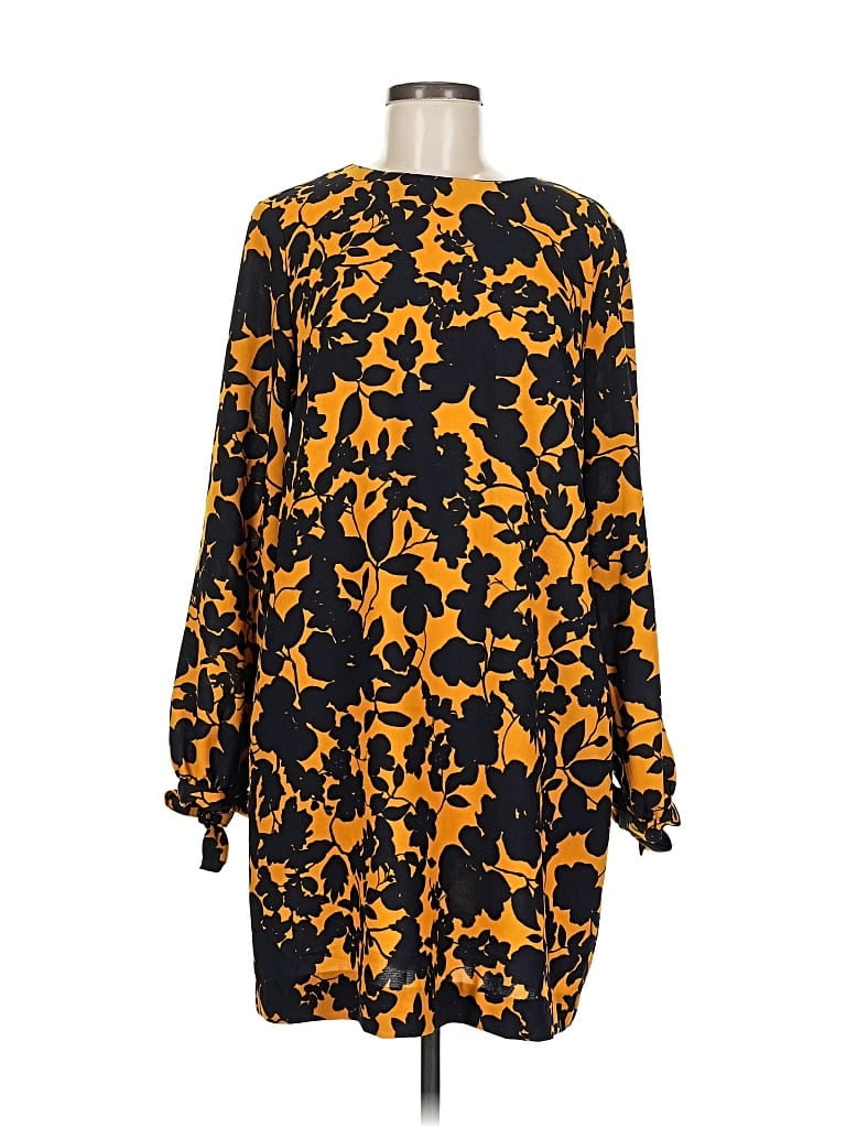 Pre-owned H&m Casual Dress In Yellow