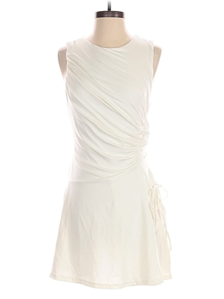 Pre-owned Girlfriend Collective Romper In White