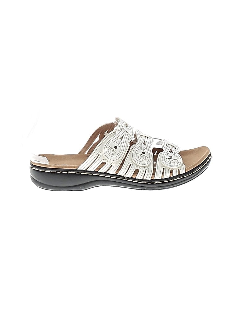 Pre-owned Clarks Sandals In White
