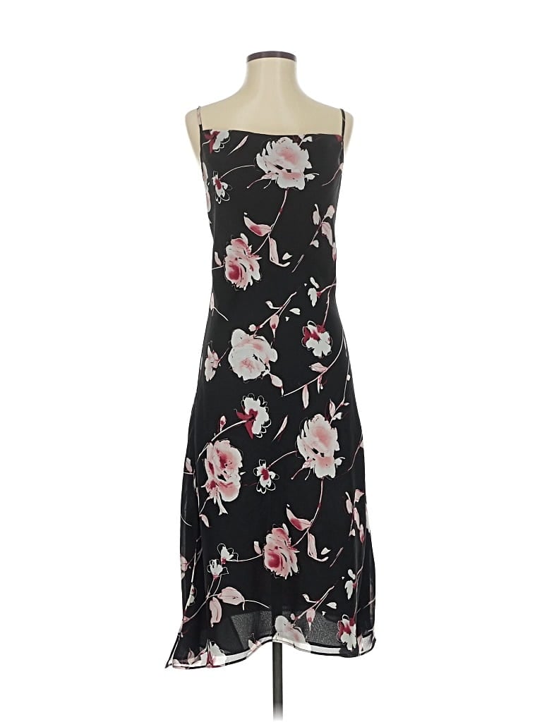 Pre-owned New York And Company Casual Dress In Black