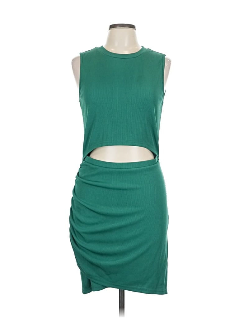 Pre-owned Btfbm Cocktail Dress In Green