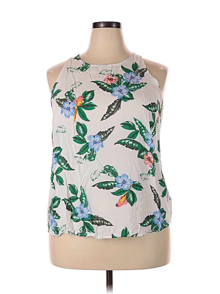 Pre-owned Old Navy Tank Top White Halter Neckline Tops