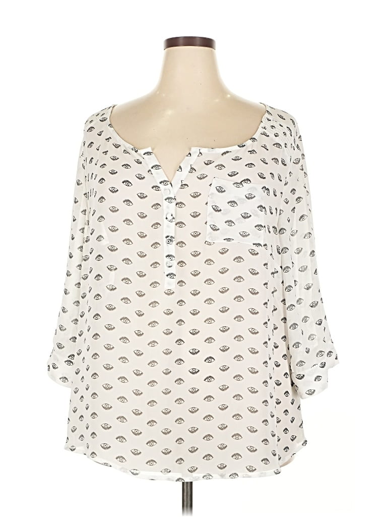 Pre-owned Torrid 3/4 Sleeve Blouse In White