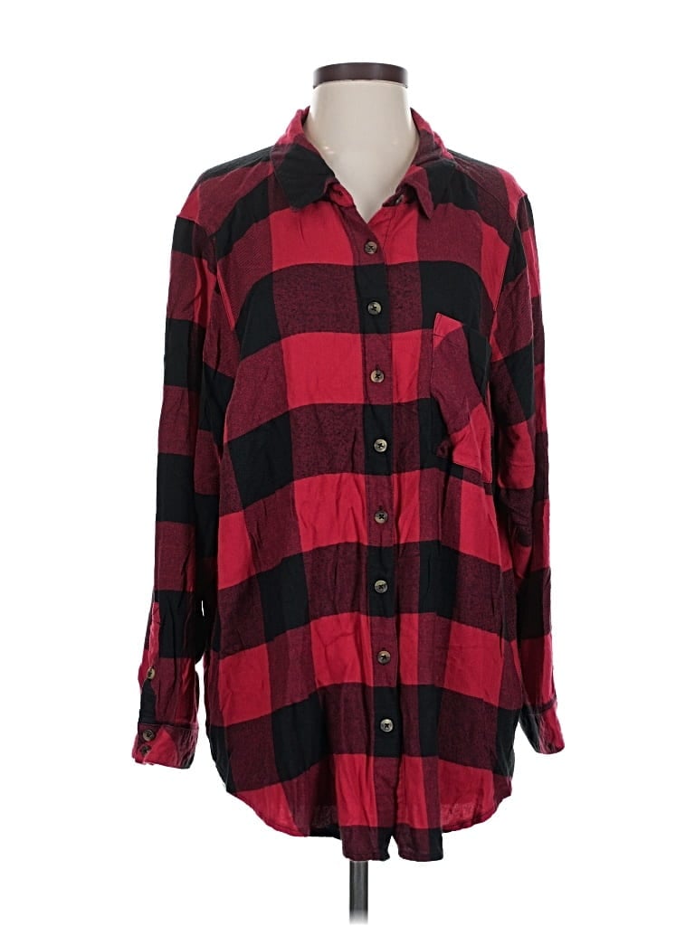 Pre-owned Torrid Long Sleeve Button Down Shirt In Red