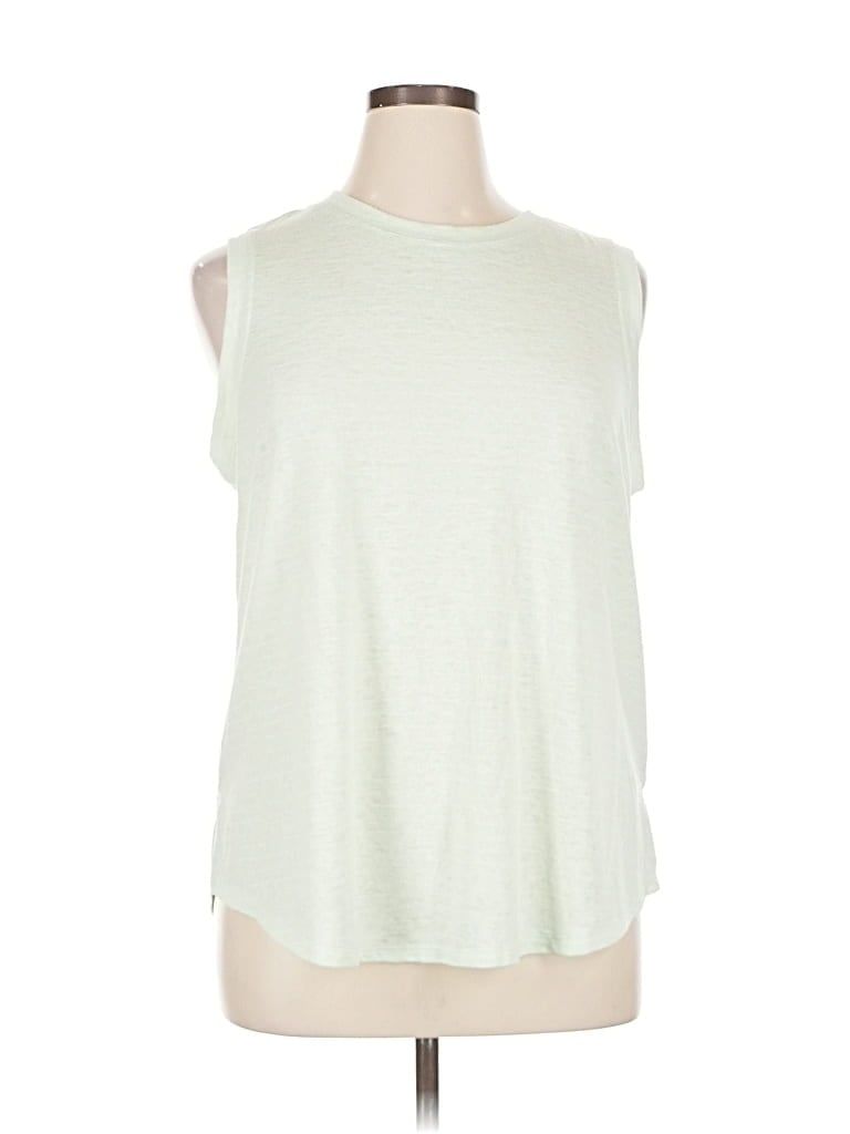Pre-owned Athleta Sleeveless T-shirt In Green