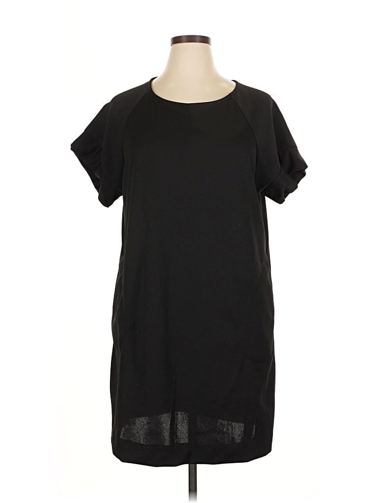 Pre-owned The Vanity Room Casual Dress In Black