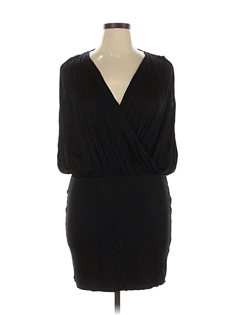 Pre-owned Moda International Cocktail Dress In Black