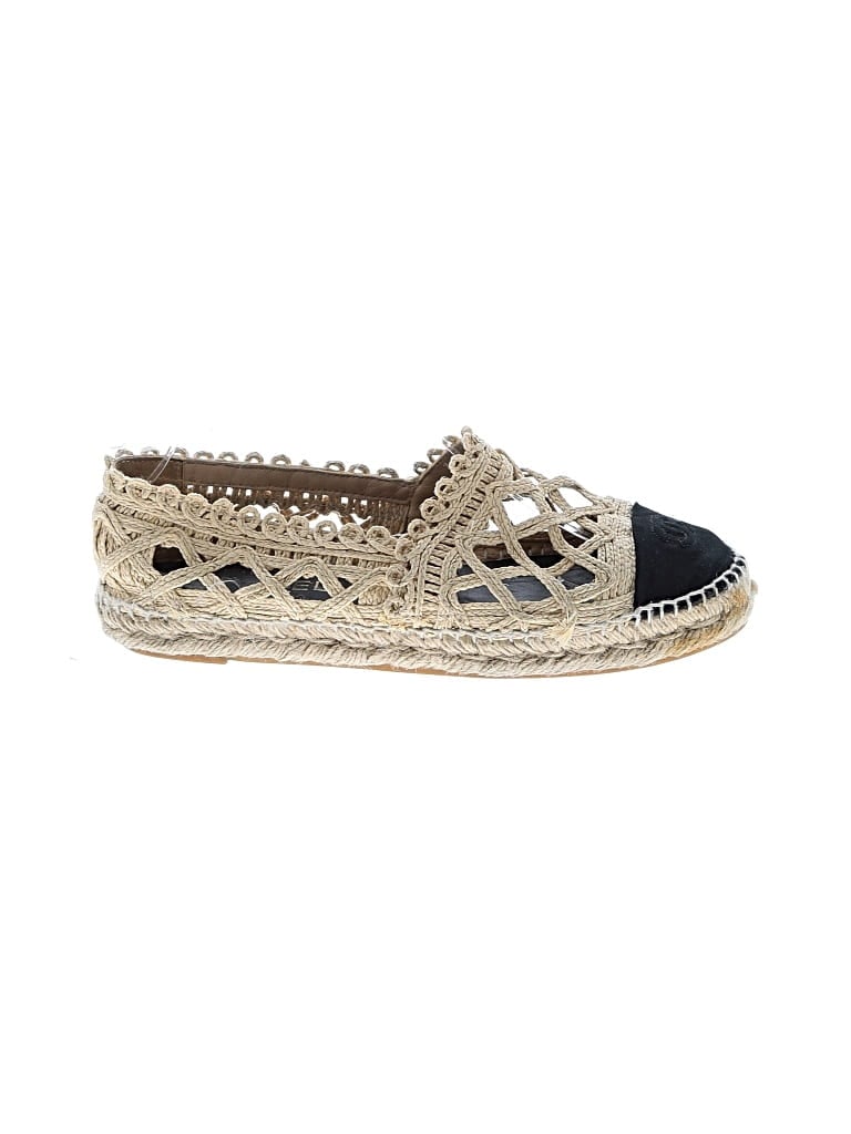 Chanel Flats: Tan Shoes - Size 40