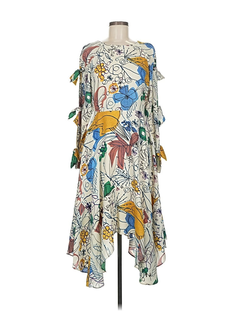 Pre-owned Bcbgmaxazria Casual Dress In White