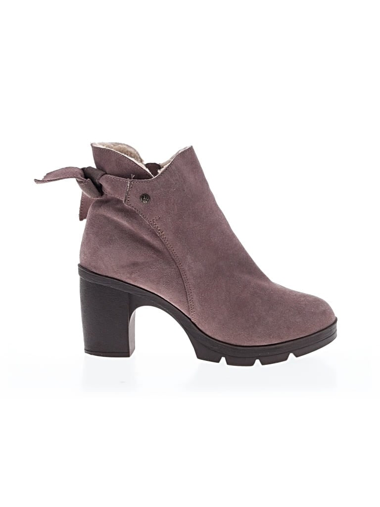 Pre-owned Bearpaw Ankle Boots In Pink
