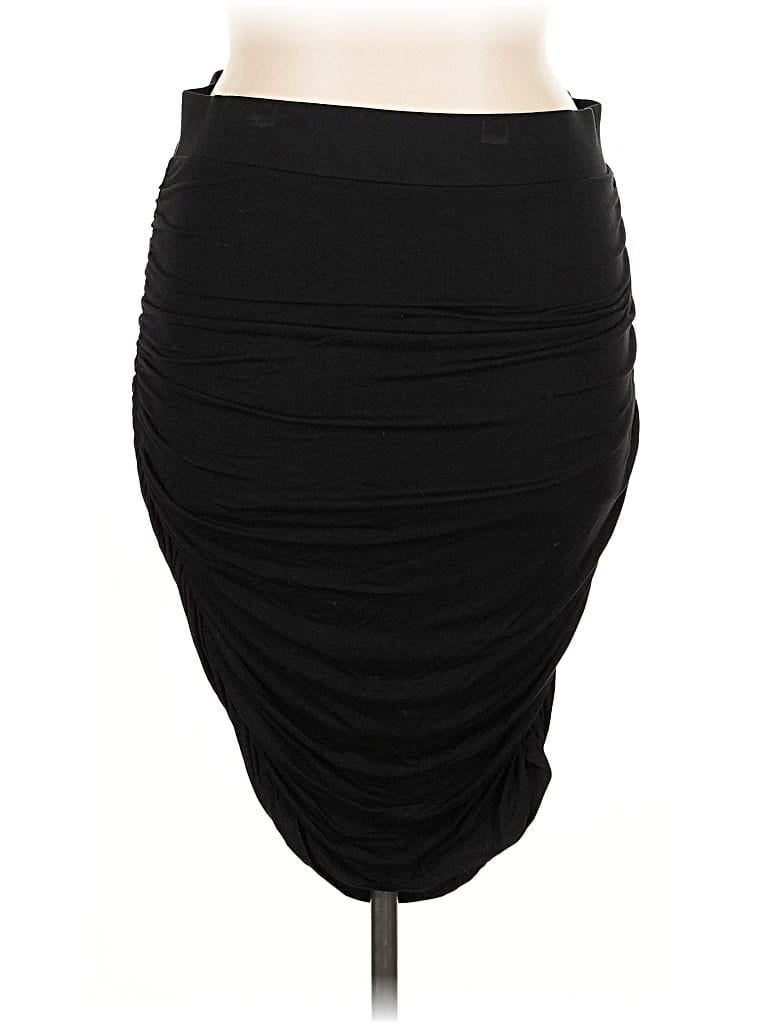 Pre-owned Torrid Formal Skirt In Black